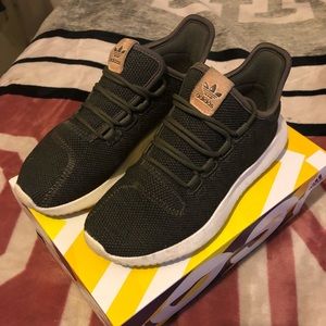 Adidas tubular boys grade school size 6.5